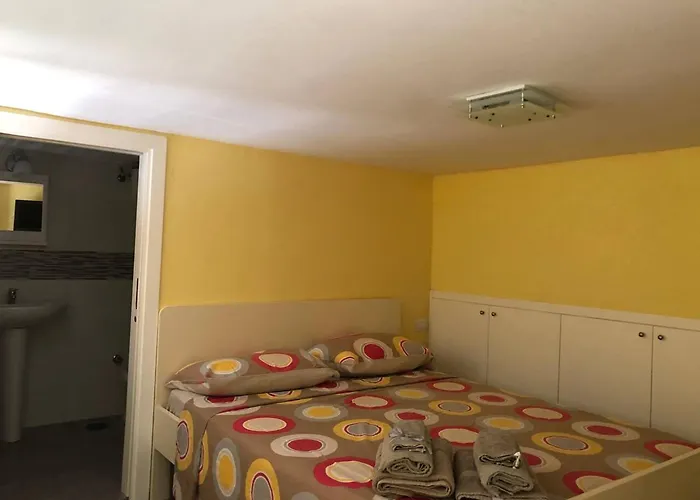 Charming Apartment Napoli 50M² + Ac